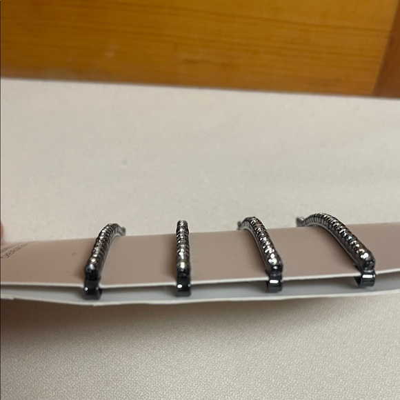 Kitsch Silver Rhinestone Bobby Pin Set (4pc) - Picture 5 of 11